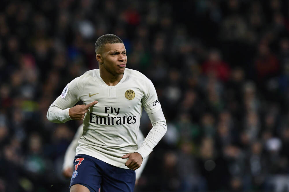 全国青少年足球冬训! 全国各地优秀青少年足球运动员齐聚 福建漳州